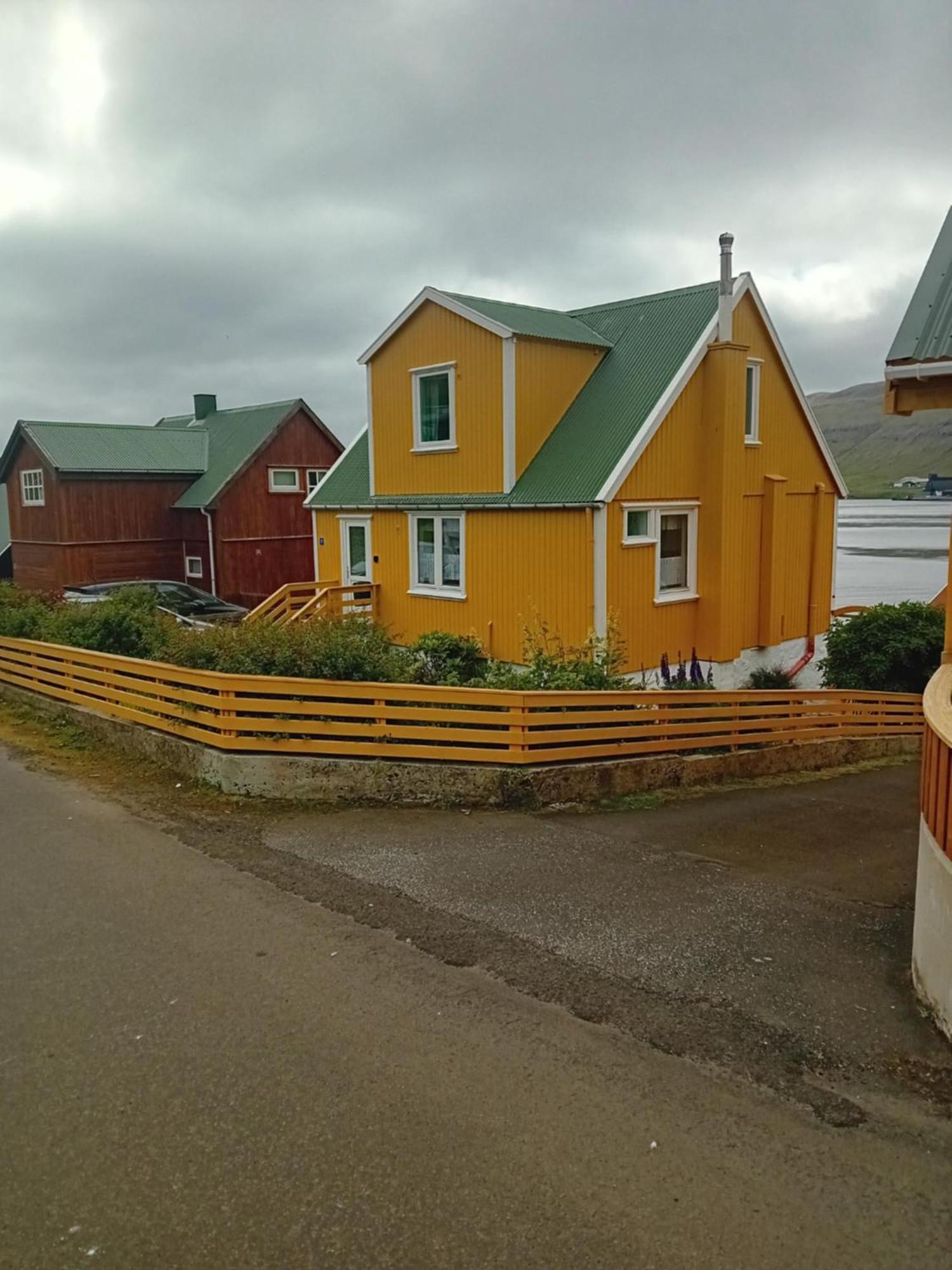 TrongisvágurDet Lille Gule Hus别墅 外观 照片